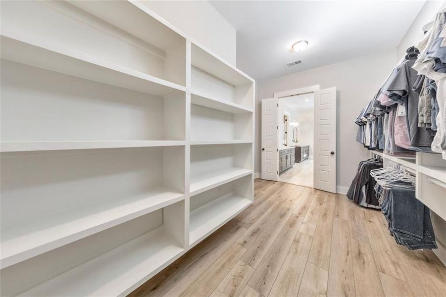 Furnished interior view inside a new home in , Woodstock (Image 30).