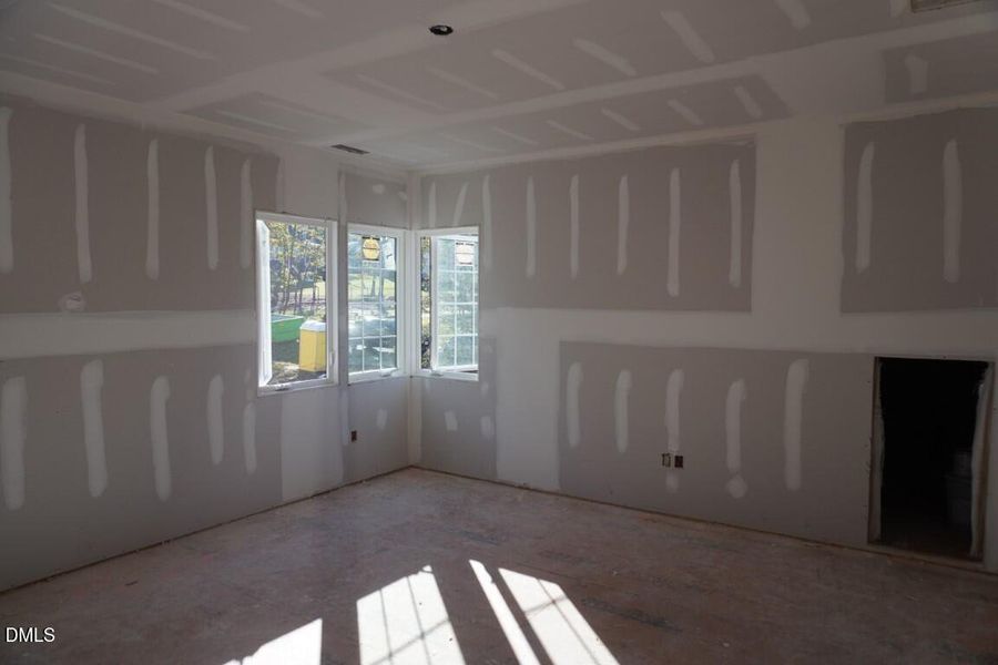 DSC00855 (Medium) DSC00855 (Medium)