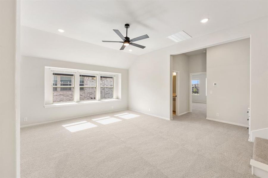 Spacious, unfurnished interior of a new home in Devonshire, Forney (Image 38).