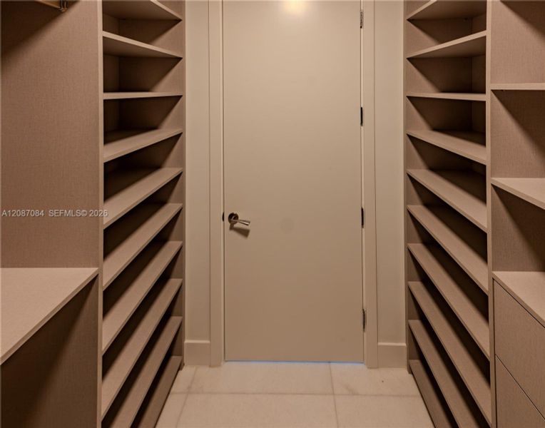 Image 21 of a home in .