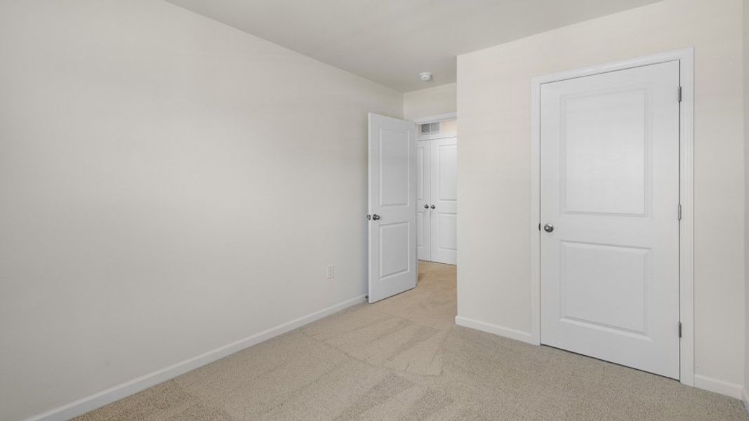 Spacious, unfurnished interior of a new home in Clock Road Townhomes, New Bern (Image 22).