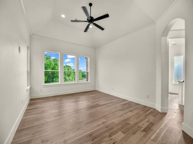 Spacious, unfurnished interior of a new home in , Weatherford (Image 36).
