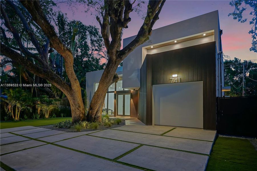 Front exterior of a new home in , Miami, FL, highlighting curb appeal (Image 22).