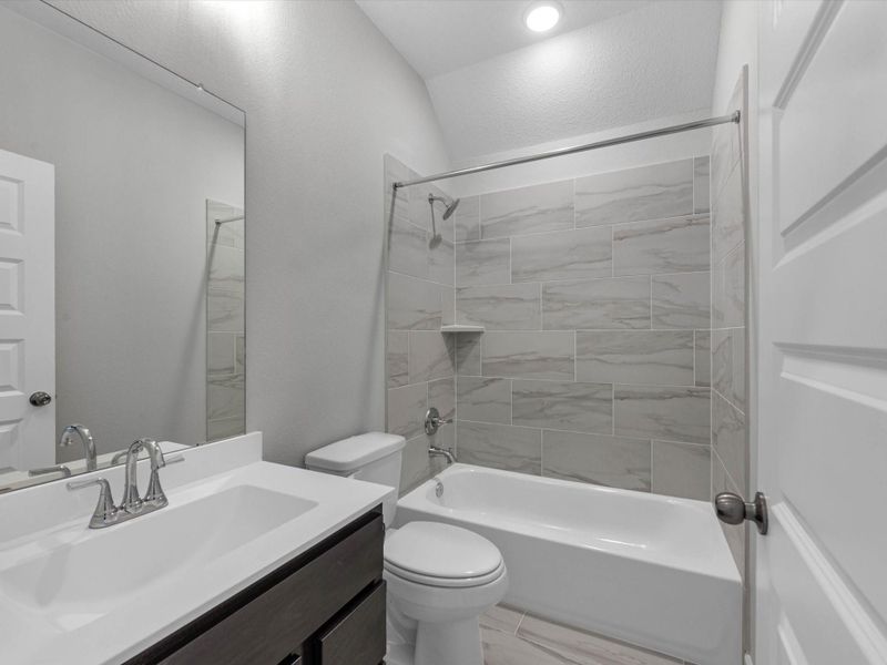 Representative image. Features, selections and colors may vary.