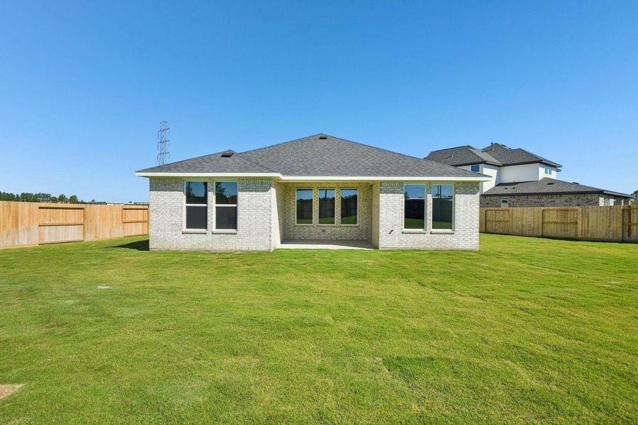 1106 Big Longhorn Back Exterior 1106 Big Longhorn Back Exterior