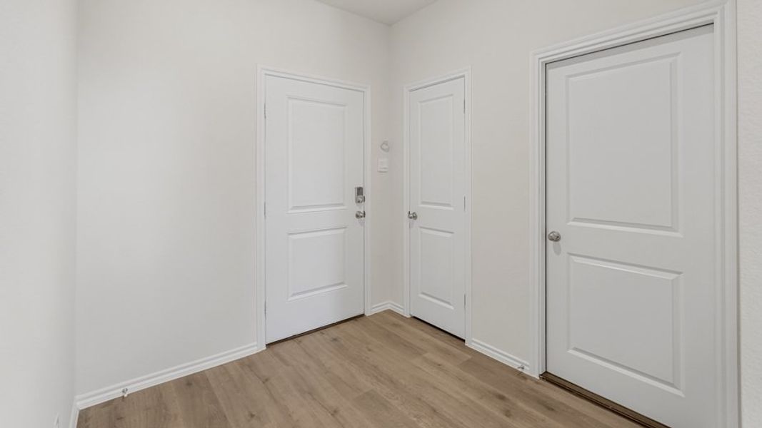 Representative furnished interior of a home built from the Denton by D.R. Horton in Saddlebrook, Waxahachie (Image 4). Representative furnished interior of a home built from the Denton by D.R. Horton in Saddlebrook, Waxahachie (Image 4).