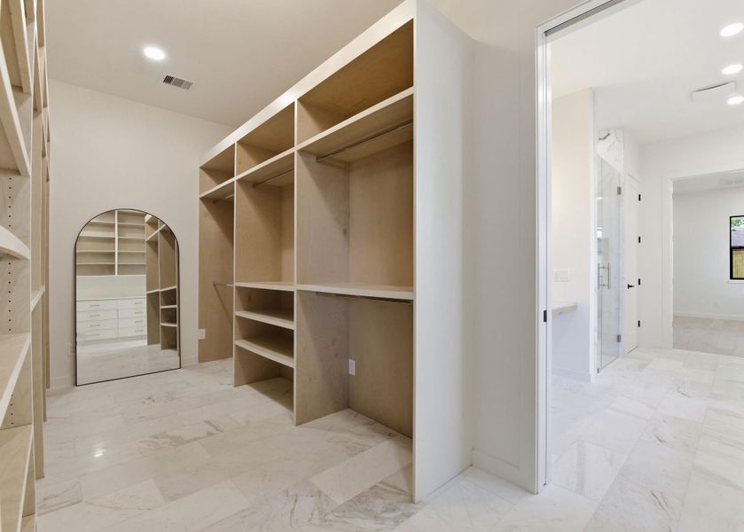 Image 48 of a home in .