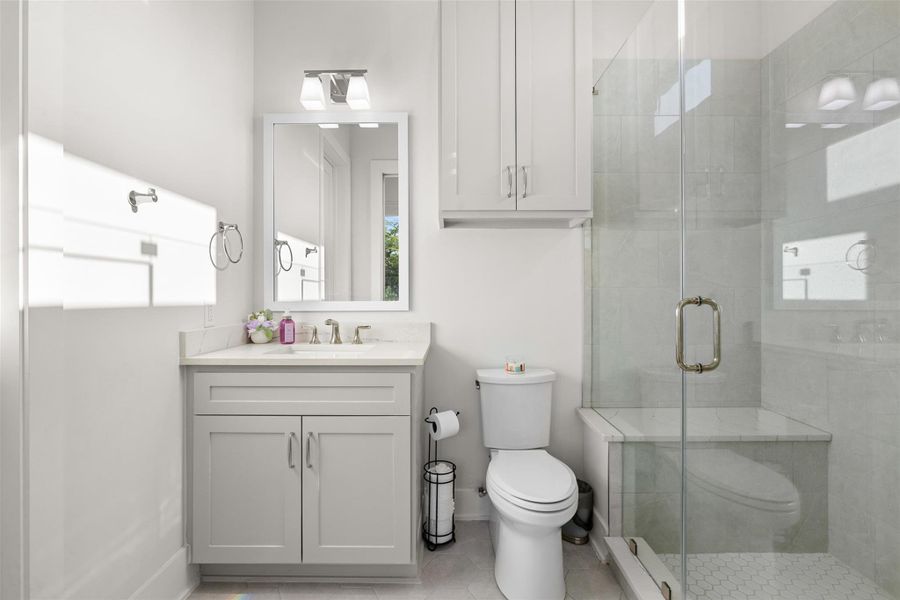 3 BATHROOM