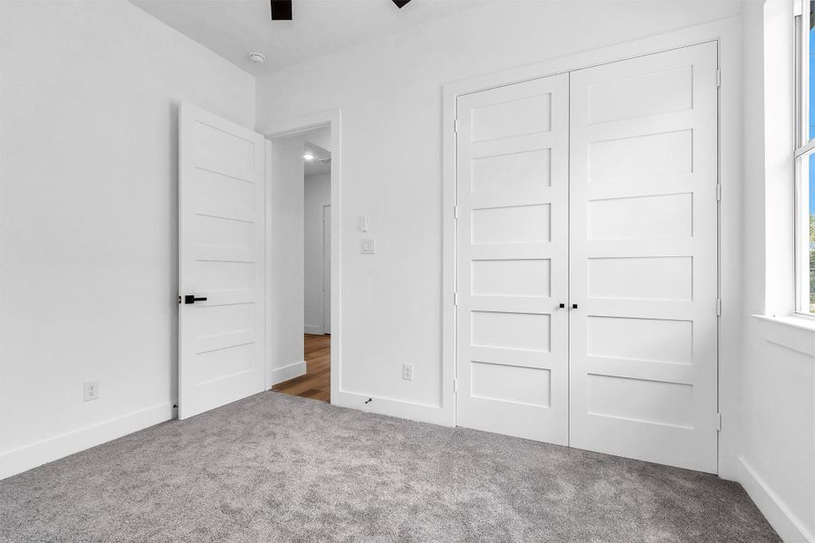 Spacious, unfurnished interior of a new home in , Houston (Image 38).