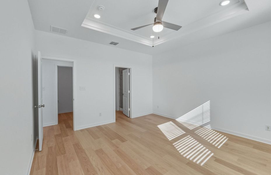 Spacious, unfurnished interior of a new home in Sunfield, Buda (Image 32). Spacious, unfurnished interior of a new home in Sunfield, Buda (Image 32).