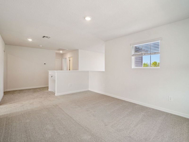 Spacious, unfurnished interior of a new home in Two Rivers - Classic Series, Zephyrhills (Image 14).