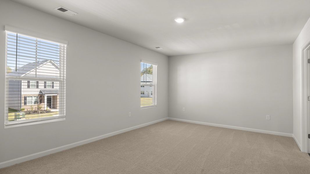 Spacious, unfurnished interior of a new home in The Islands, Beech Island (Image 31). Spacious, unfurnished interior of a new home in The Islands, Beech Island (Image 31).