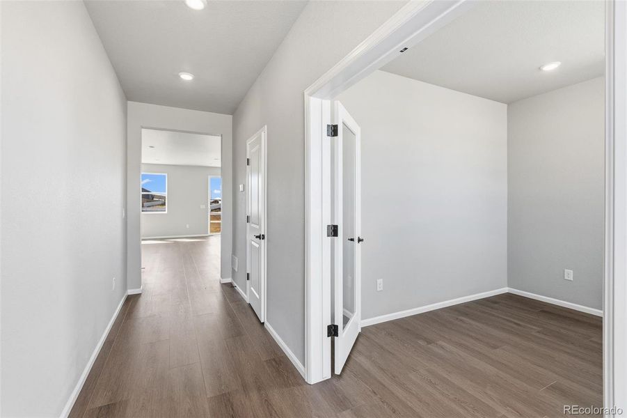 Spacious, unfurnished interior of a new home in , Aurora (Image 15).