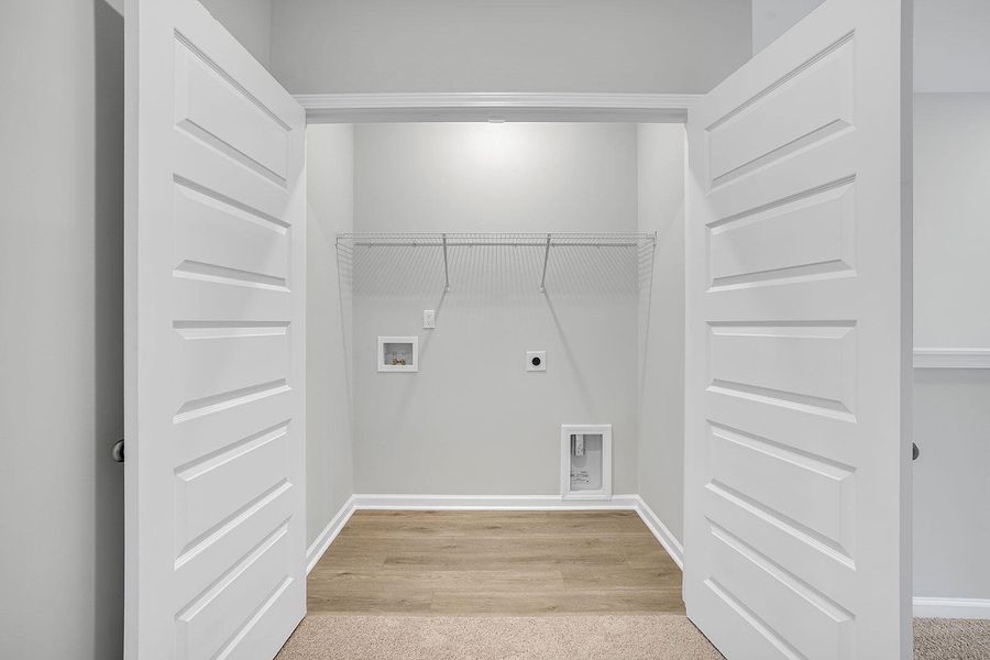 Spacious, unfurnished interior of a new home in Pineland Preserve, Summerville (Image 17).