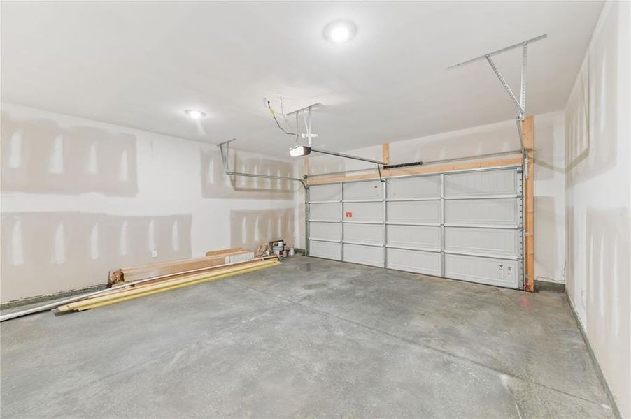 Spacious, unfurnished interior of a new home in Parkside at Grayson, Grayson (Image 30).