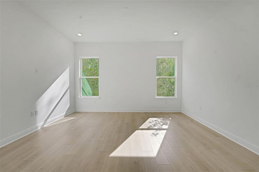 Spacious, unfurnished interior of a new home in Palms at Windermere, Windermere (Image 37).