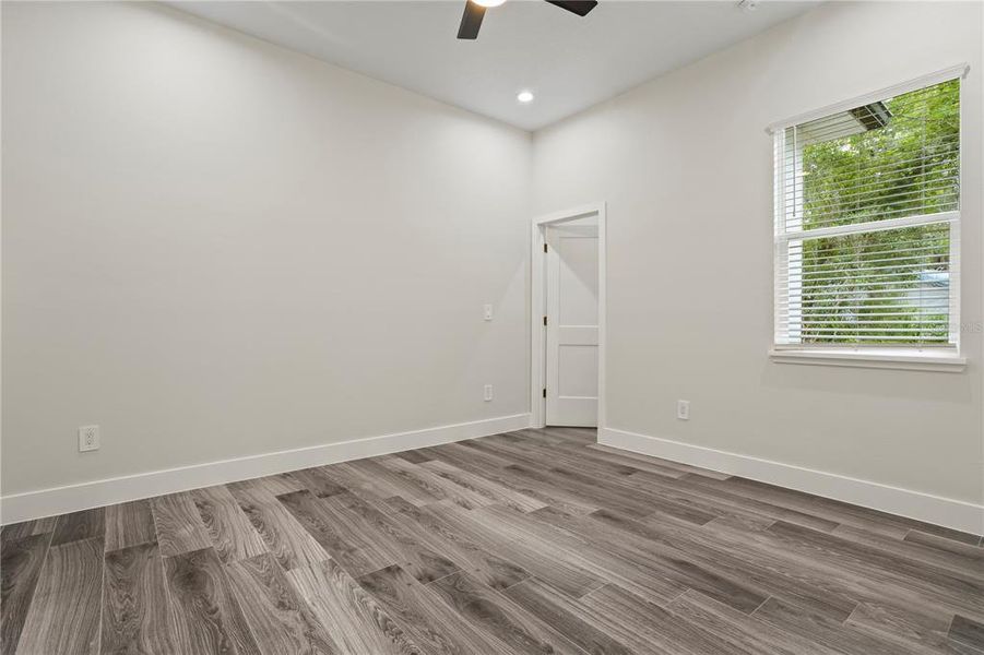 Spacious, unfurnished interior of a new home in , Eustis (Image 42).