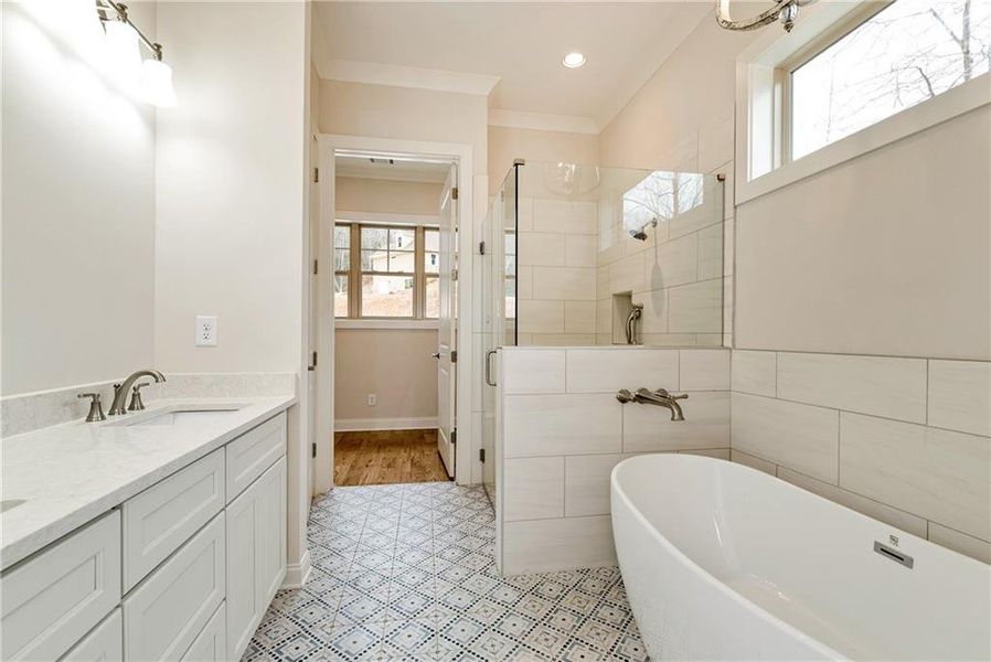 Furnished interior view inside a new home in , Dahlonega (Image 5).