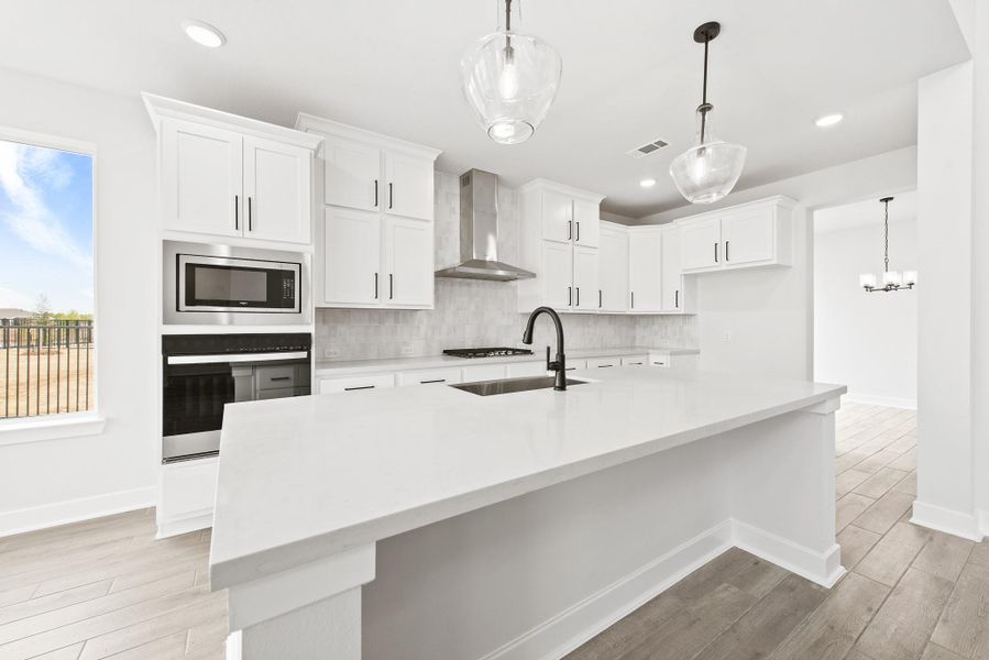 Representative image. Features, specifications, selections and colors may vary. Representative image. Features, specifications, selections and colors may vary.