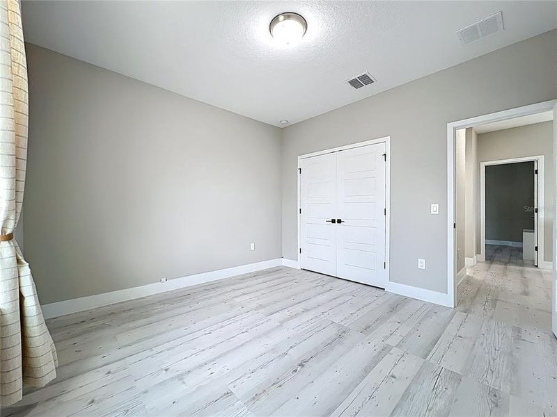 Spacious, unfurnished interior of a new home in , Winter Garden (Image 55).