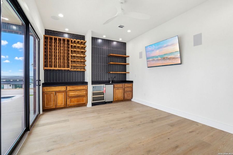 Image 42 of a home in .