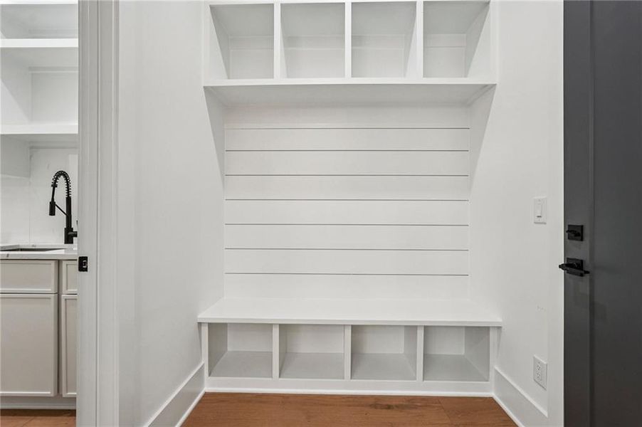 Spacious, unfurnished interior of a new home in , Sugar Hill (Image 68).