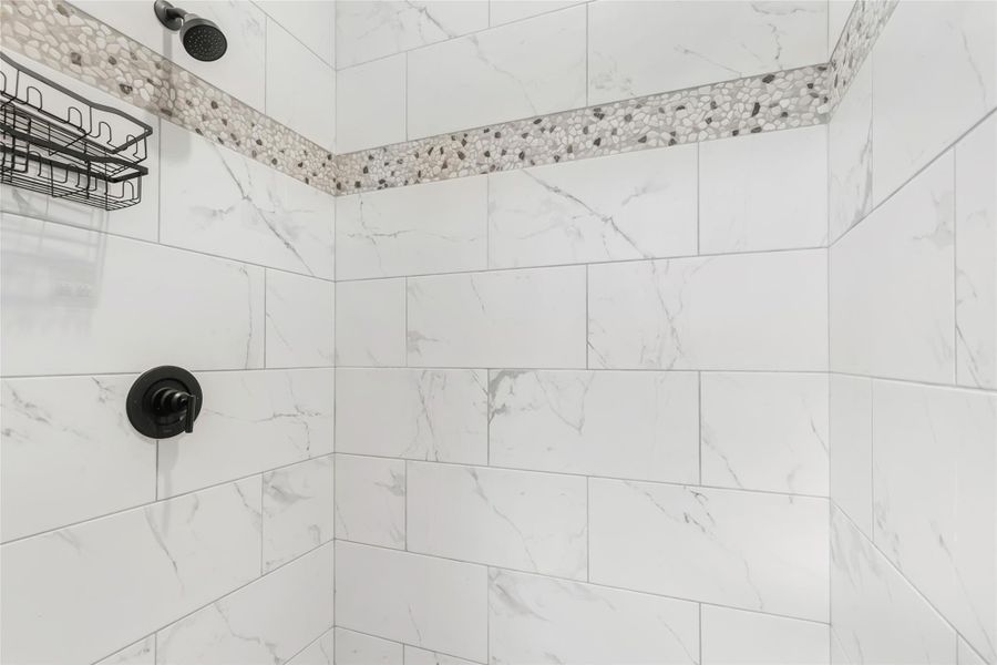 Close-up of interior finishes inside a home in , Anahuac (Image 18).