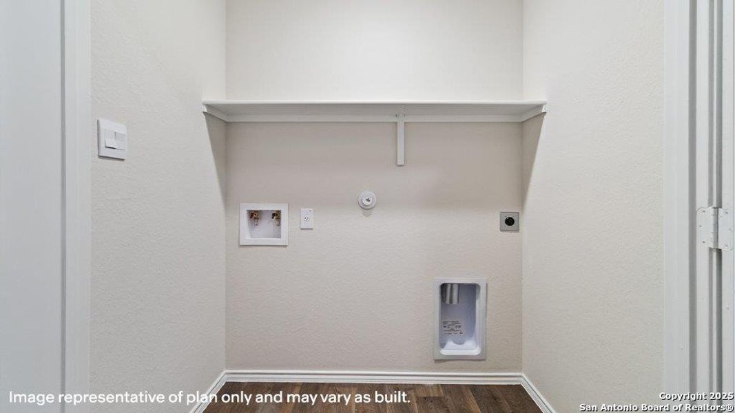 Image 44 of a home in Avenida. Image 44 of a home in Avenida.