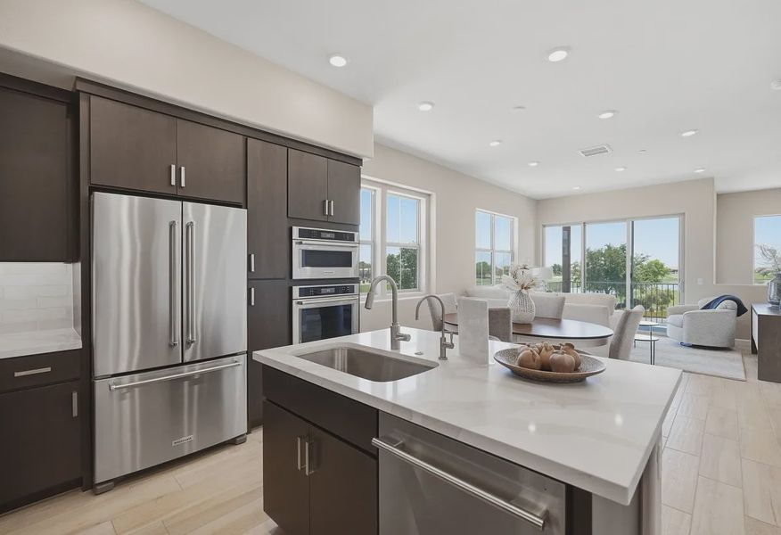 Encanterra Ascent HS 2513 Kitchen - 2 of 11 Encanterra Ascent HS 2513 Kitchen - 2 of 11
