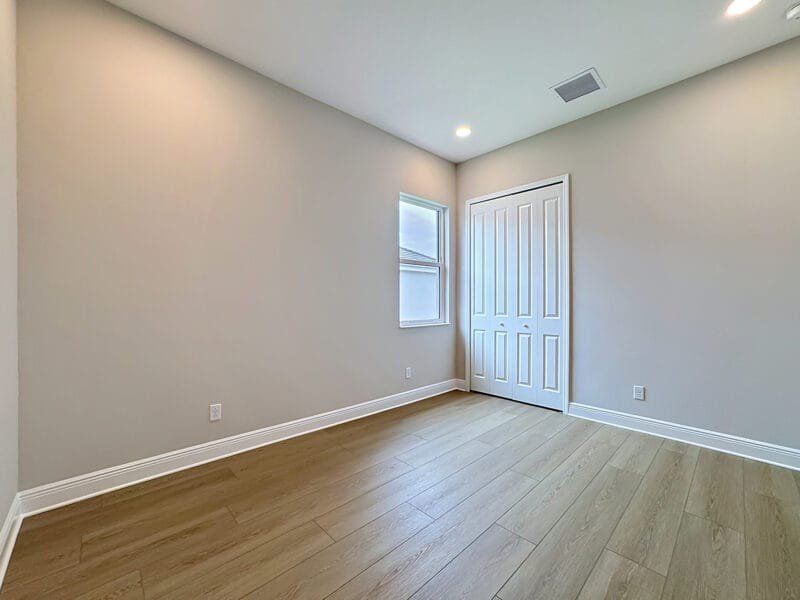 Spacious, unfurnished interior of a new home in River Preserve Estates, Parrish (Image 47).