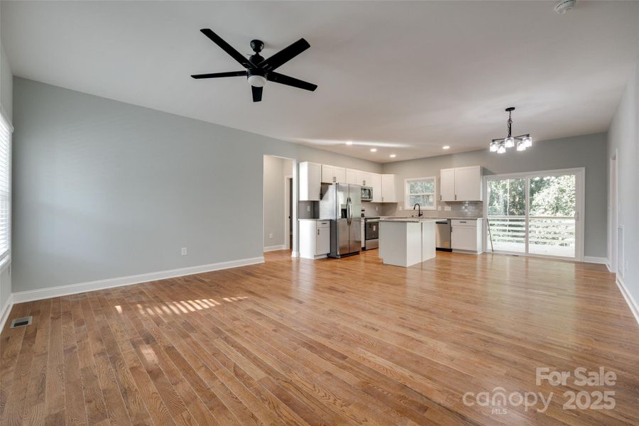 Spacious, unfurnished interior of a new home in , York (Image 18).