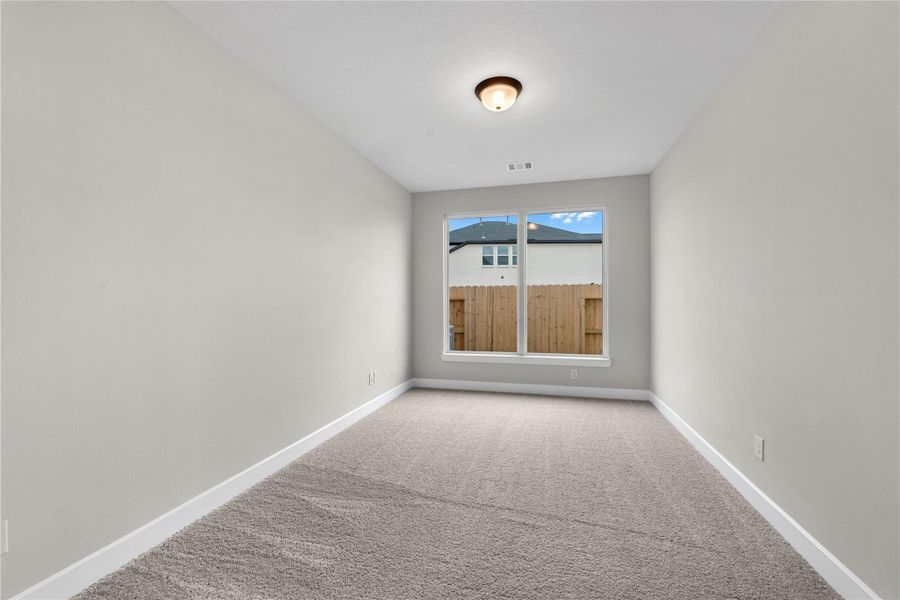 Representative image. Features, selections and colors may vary. Representative image. Features, selections and colors may vary.