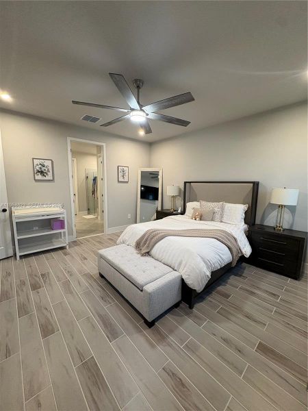 Furnished interior view inside a new home in , Parrish (Image 19).