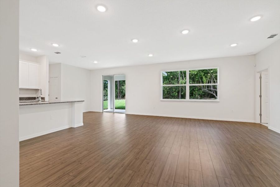 Spacious, unfurnished interior of a new home in Cape Coral, Cape Coral (Image 8). Spacious, unfurnished interior of a new home in Cape Coral, Cape Coral (Image 8).