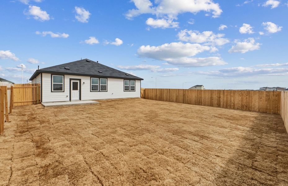 Exterior details and patio area of a home in Alto, San Marcos (Image 23).