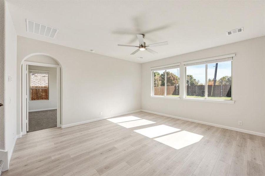 Spacious, unfurnished interior of a new home in Rolling Meadows, Lancaster (Image 27). Spacious, unfurnished interior of a new home in Rolling Meadows, Lancaster (Image 27).