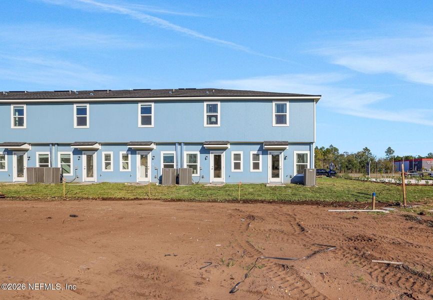 Exterior details and patio area of a home in , Jacksonville (Image 30).