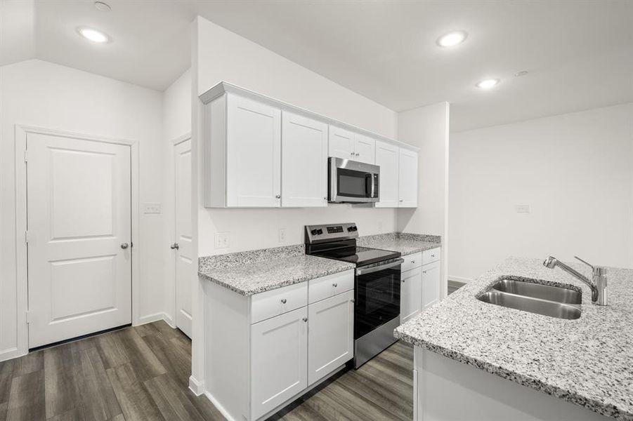 853 Pourtales- Kitchen-5