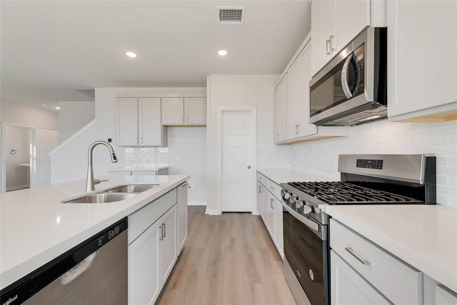 Furnished interior view inside a new home in Walden Pond, Forney (Image 5).