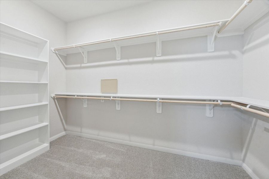 Spacious, unfurnished interior of a new home in Elyson, Katy (Image 16).