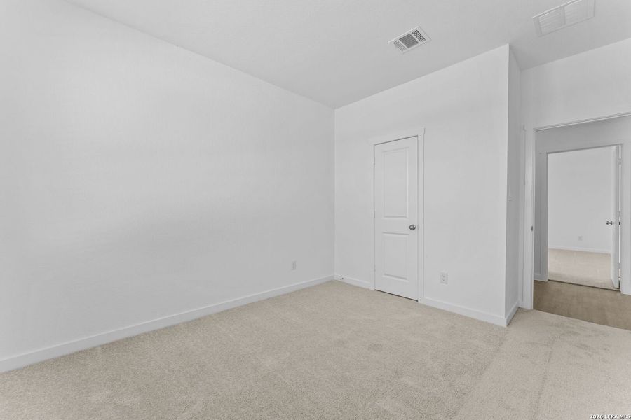 Spacious, unfurnished interior of a new home in Waterwheel, San Antonio (Image 13).