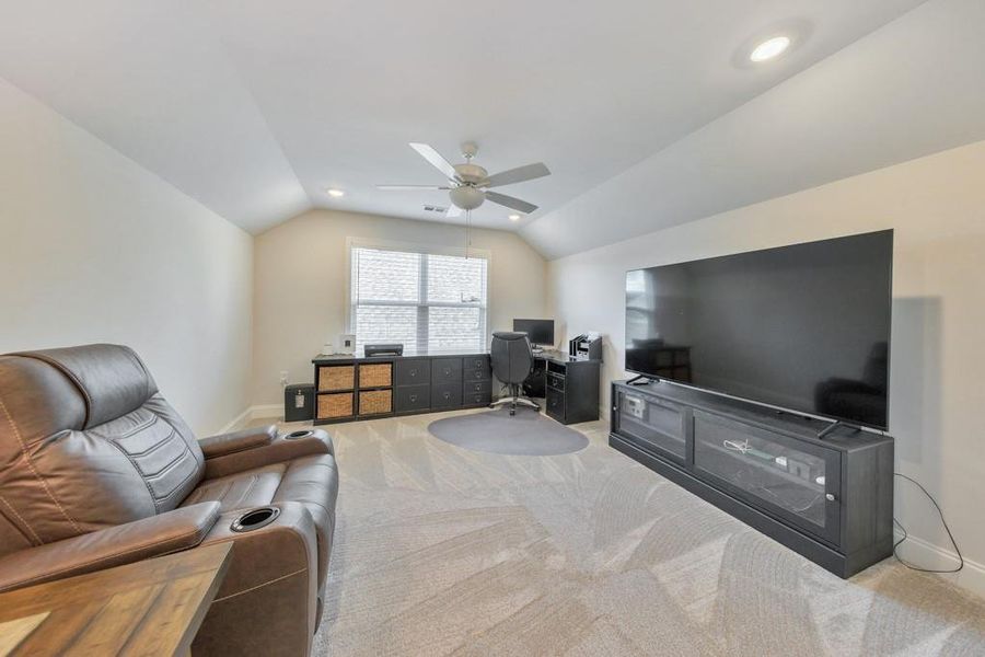 Furnished interior view inside a new home in Madeira, Acworth (Image 32).