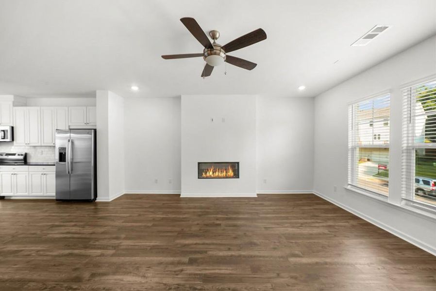 Spacious, unfurnished interior of a new home in Chandler Run, Tucker (Image 27).