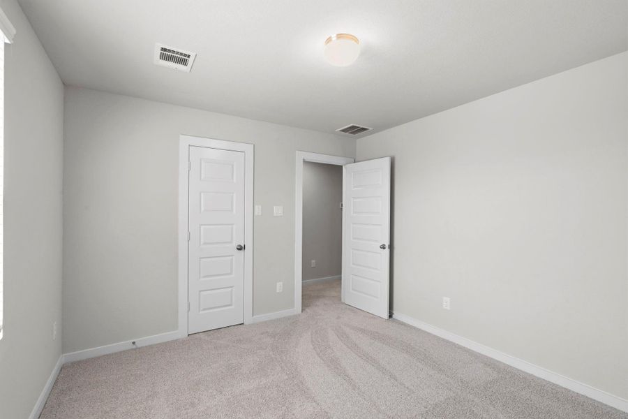 Spacious, unfurnished interior of a new home in Cypresswood Landing, Humble (Image 32).