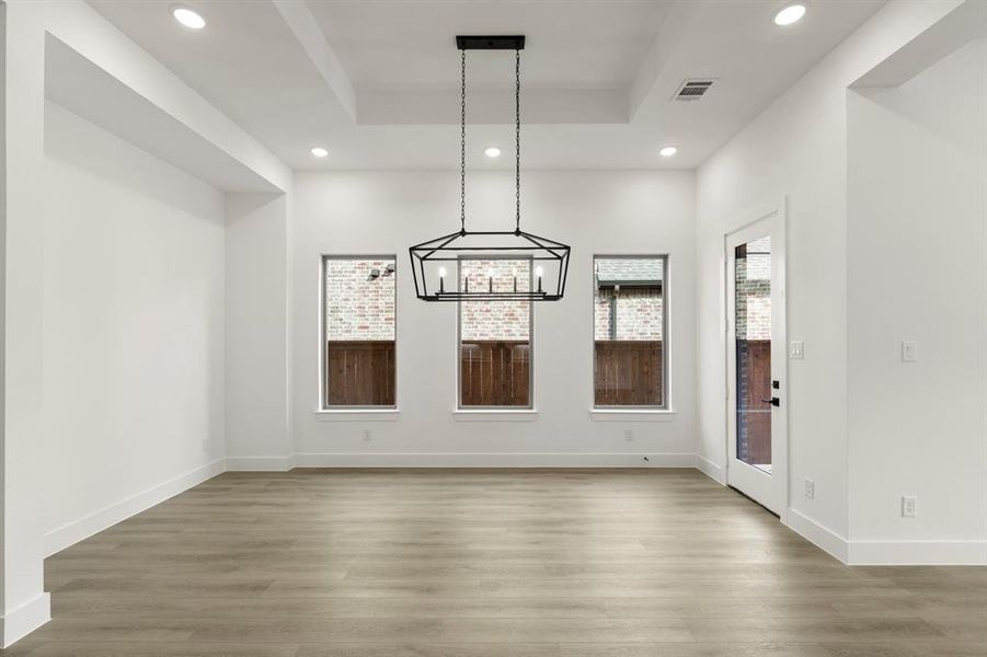 4_05. 1028 Golden Galaxy - Dining