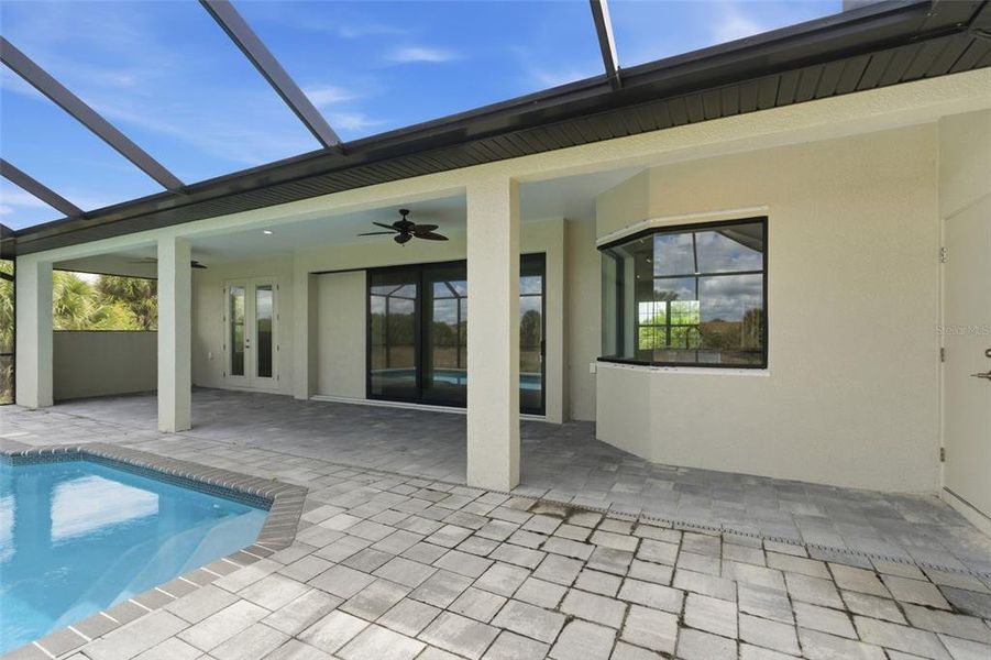 Exterior details and patio area of a home in , Port Charlotte (Image 20).