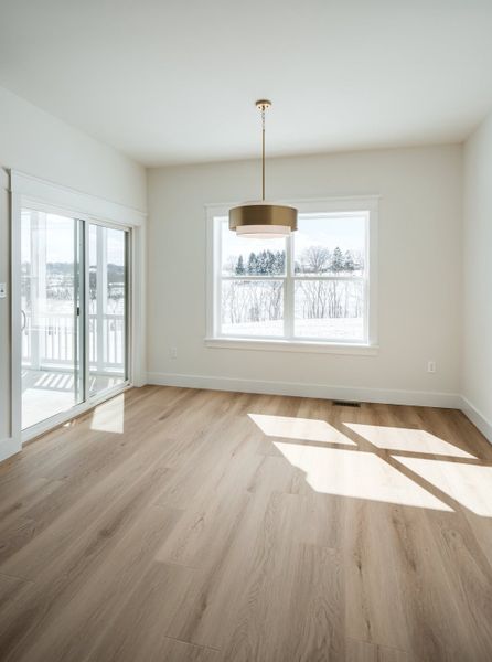 Representative unfurnished interior of a home built from the Woodford by Keystone Custom Homes in Lakestone Cove, Belmont (Image 9).