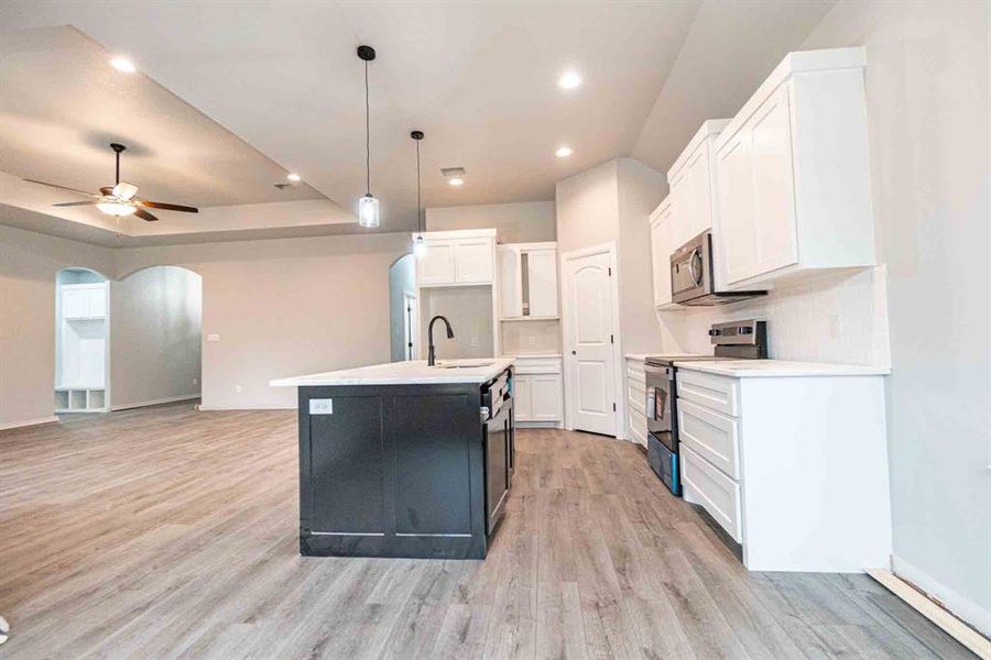 Furnished interior view inside a new home in , Granbury (Image 10).