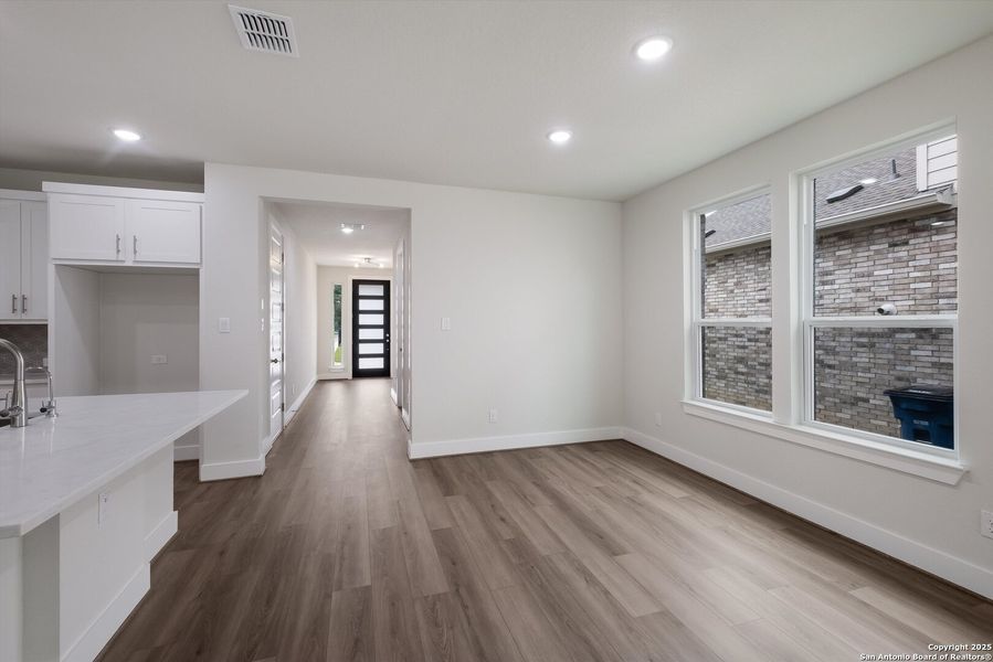 Spacious, unfurnished interior of a new home in Crown Ridge Manor, San Antonio (Image 23).