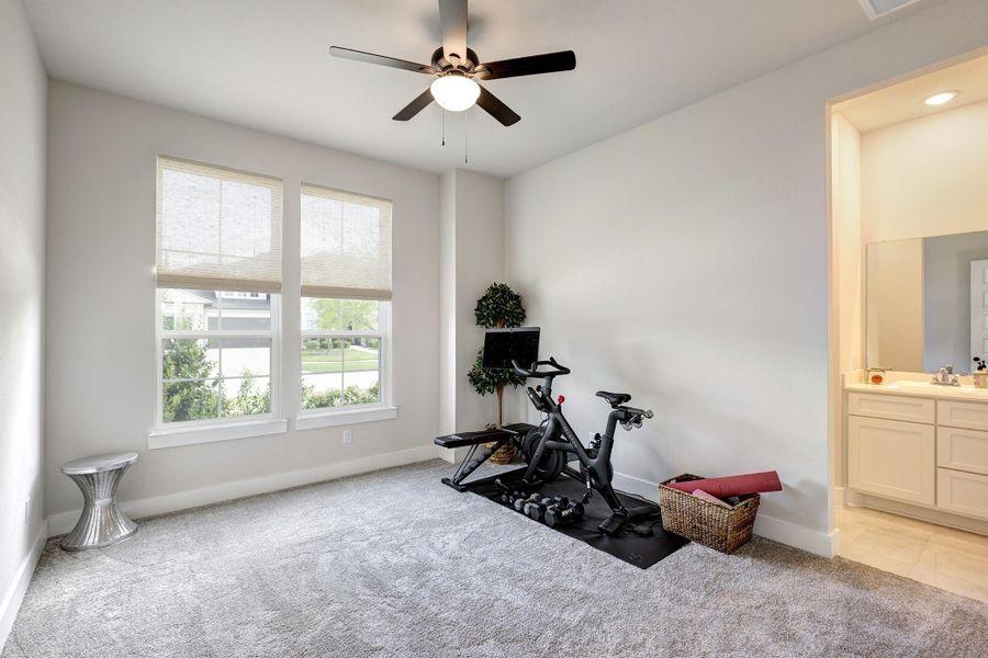 Furnished interior view inside a new home in Cross Creek Ranch 65′, Fulshear (Image 4). Furnished interior view inside a new home in Cross Creek Ranch 65′, Fulshear (Image 4).